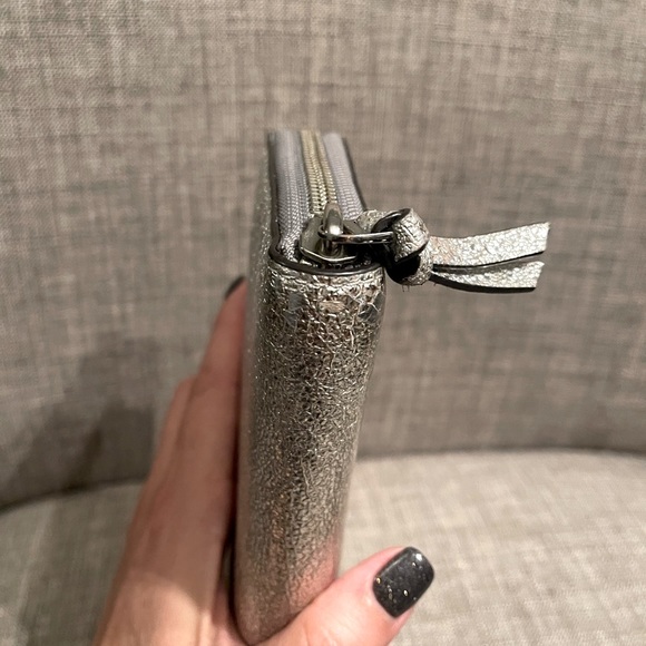 Tory Burch Metallic Wallet EUC - Picture 5 of 9